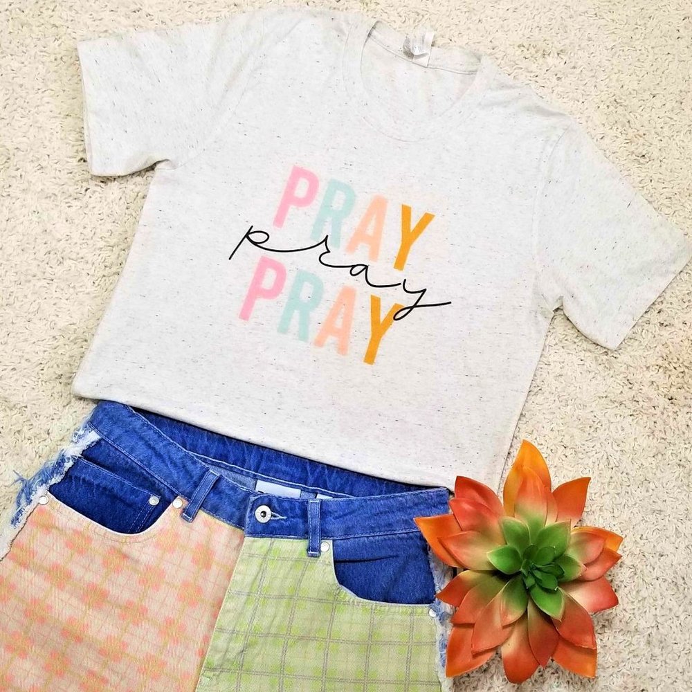 Tee-Shirt. Pray. Bella Canvas Brand. Size Small.